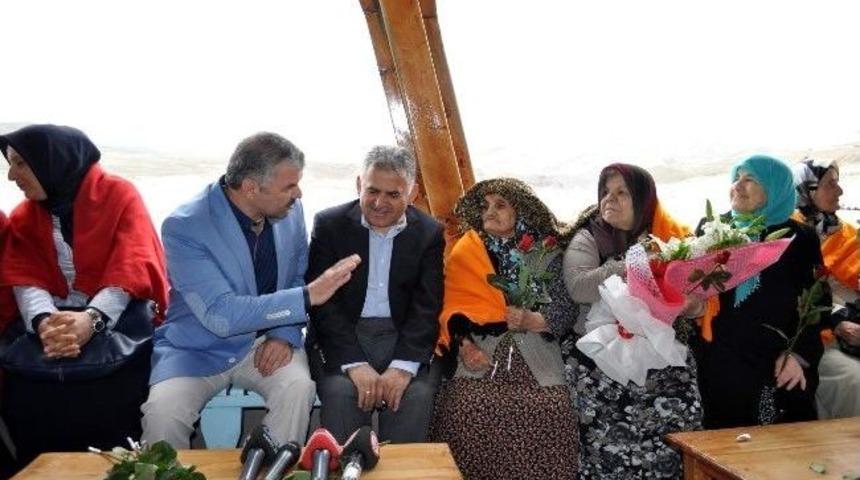 Huzurevindeki Anneler, Yamula'da Huzur Buldu