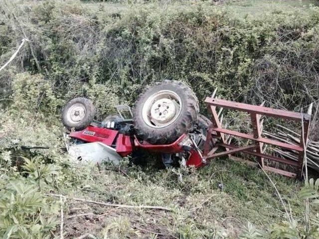 Trakt&ouml;r Su Kanalına Devrildi: 1 &Ouml;l&uuml; 2