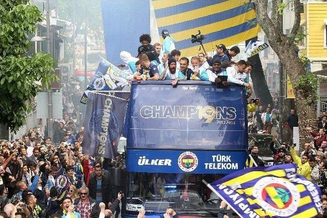Şampiyon Bağdat Caddesi nde 2