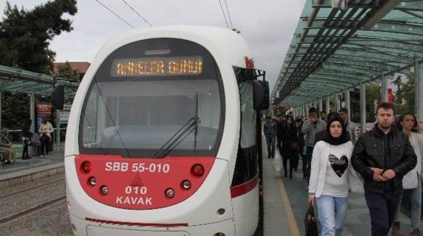 Samulaş'tan Annelere Jest