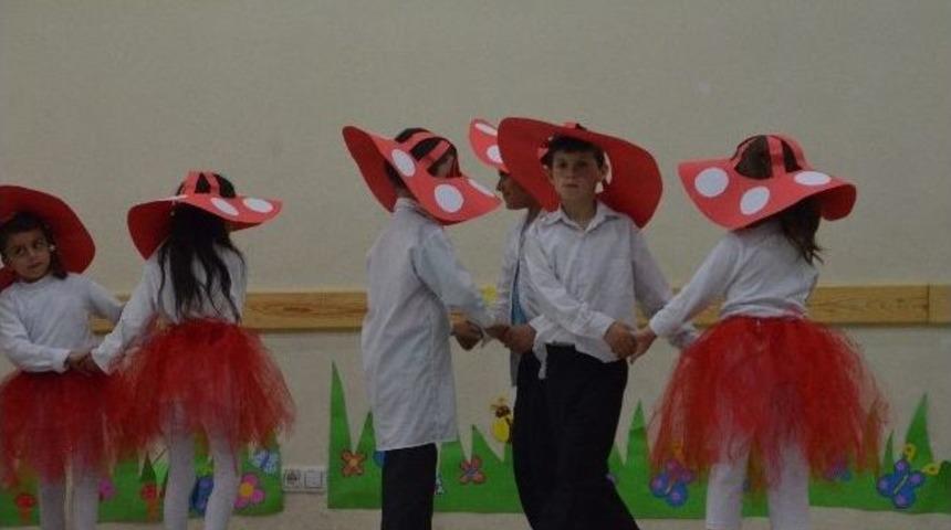 Engelli &Ccedil;ocukların Anne Sevgisi