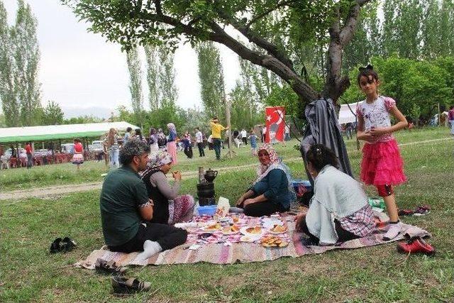 Iğdır’da Hıdırellez Kültür Ve Bahar Bayramı Kutlamaları