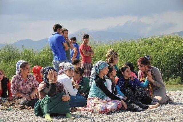 Girdiği Gölette Çamura Saplanan Genç Boğuldu