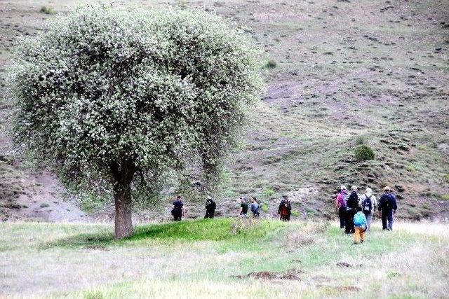 Gümüşhaneli Dağcılardan Anneler Günü Yürüyüşü