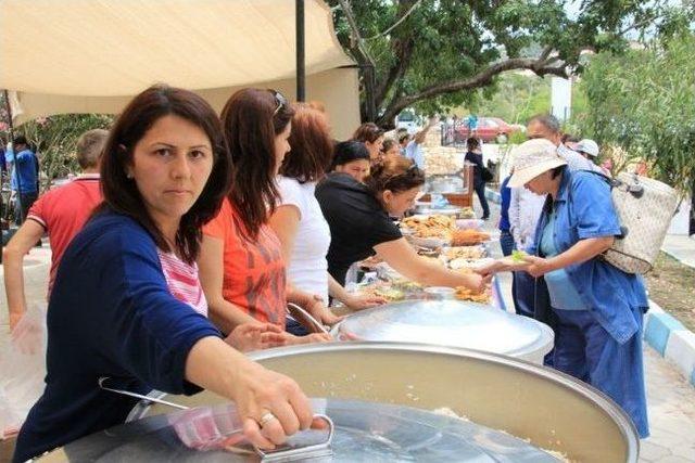 Antalya Semalarını Uçurtmalar Şenlendirdi