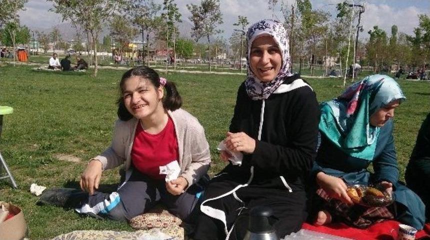 Van&rsquo;da Anneler G&uuml;n&uuml; Etkinliği