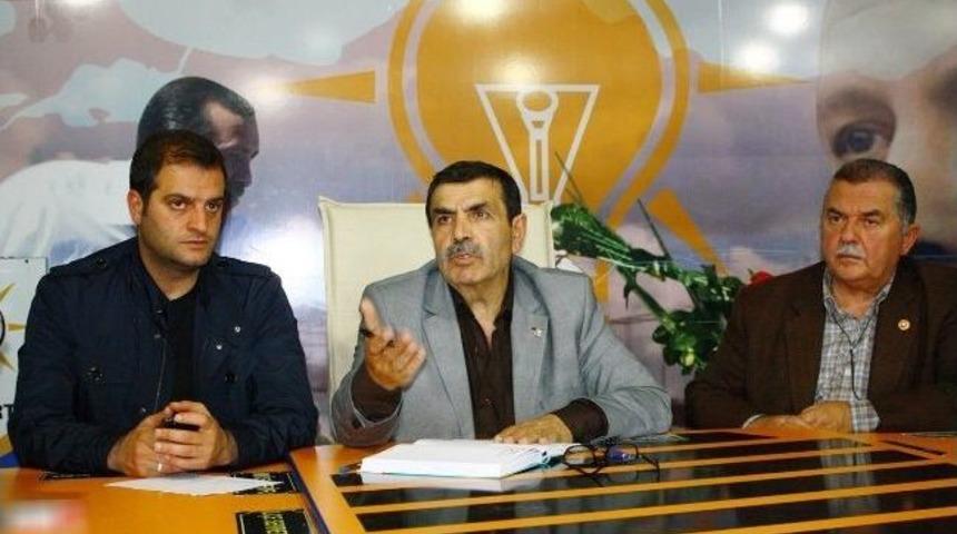 Ak Parti, Belediyeden &Ccedil;ıkarılan İş&ccedil;ilerin Hakkını Arıyor
