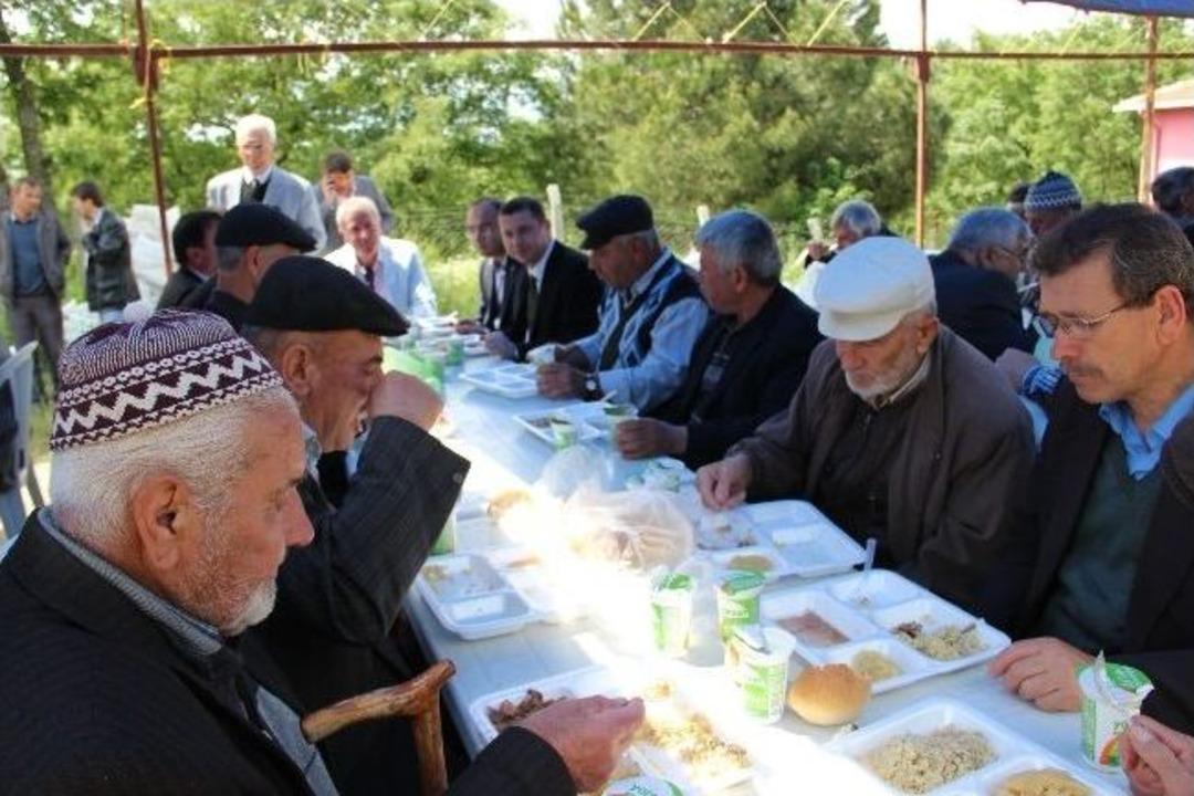 &Ccedil;an&rsquo;da 5 K&ouml;yde Hayır Yemeği Verildi
