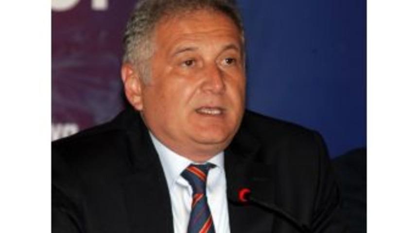 T&uuml;rk Akciğer Kanseri Derneği Başkanı Do&ccedil;.dr. Ufuk Yılmaz: