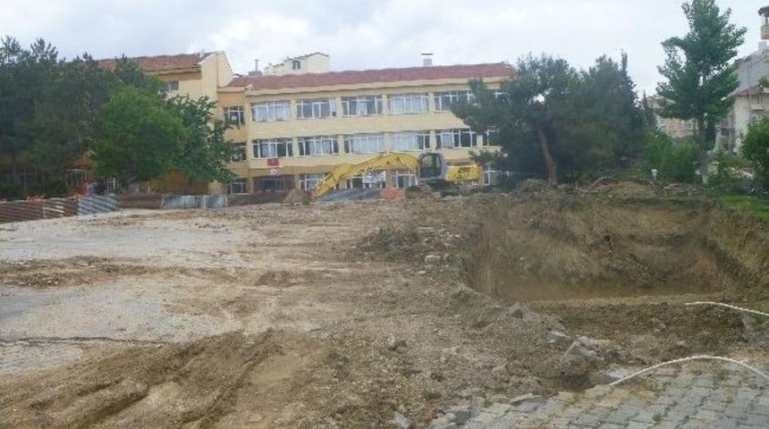 Bilecik Anadolu İmam Hatip Lisesi'ne 21 Derslikli Ek Bina İnşaatına Başlandı