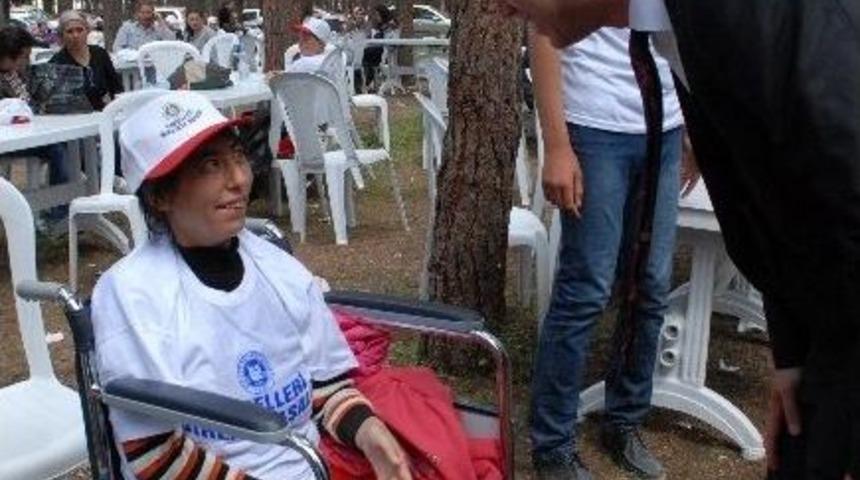 Başkan Ercengiz, Engelli &Ccedil;ocuklarla Buluştu