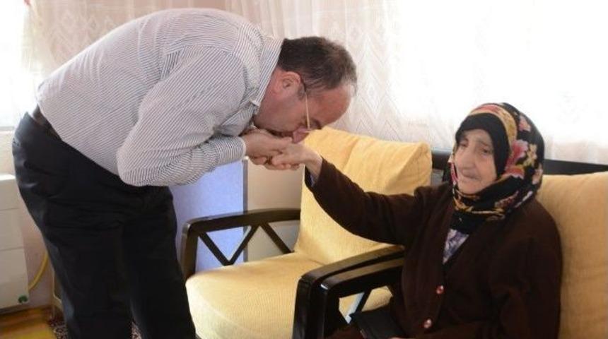 &Uuml;z&uuml;lmez&rsquo;in İlk Ziyareti Annesine