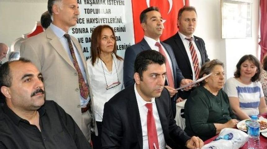 Kamu-sen, Anneler G&uuml;n&uuml;n&uuml; Kutladı