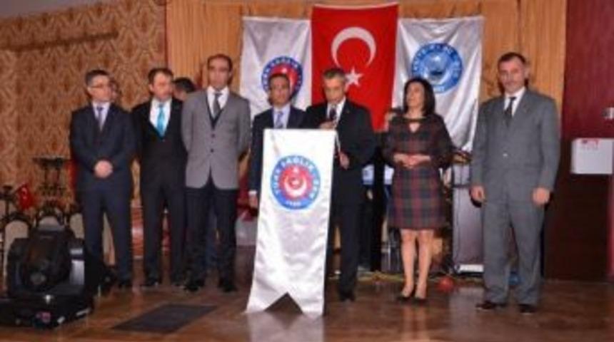 Hemşirelerin Sorunlarına &Ccedil;&ouml;z&uuml;m Beklentisi