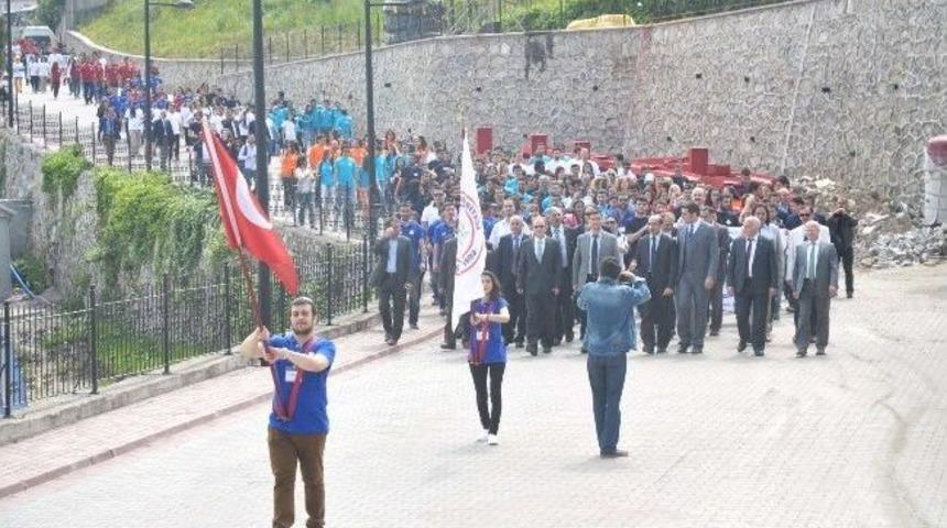 Be&uuml;&rsquo;de 20. Uluslararası Bilim Ve Gen&ccedil;lik Haftası Kortejle Başladı