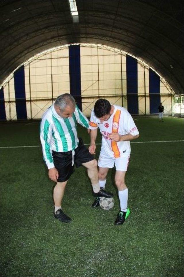 Halitpaşa Mahallesi&rsquo;nde Halı Saha Turnuvası 2