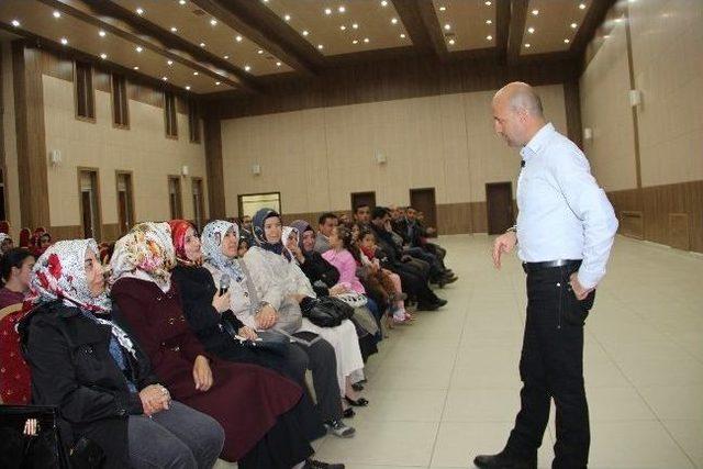 Oltu’da Aile İçi İletişim Ve Kitlesel Değişim Konferansı