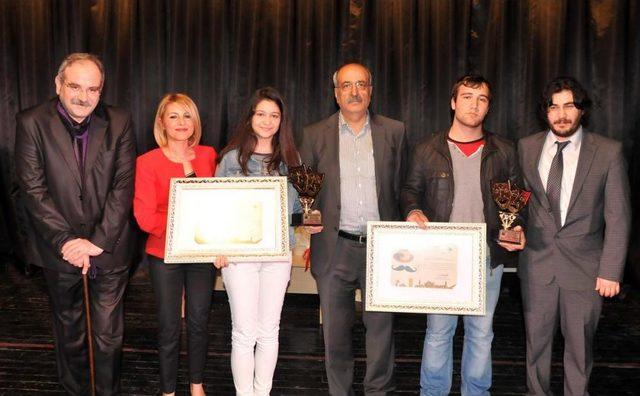 İneg&ouml;l de Liseler Arası Tiyatro Yarışması Sona Erdi 3