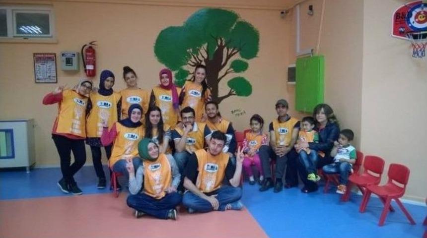 Er&uuml; Gen&ccedil; Tema Erciyes &Uuml;niversitesi Kreşi&rsquo;nde Boyama Etkinliği Yaptı