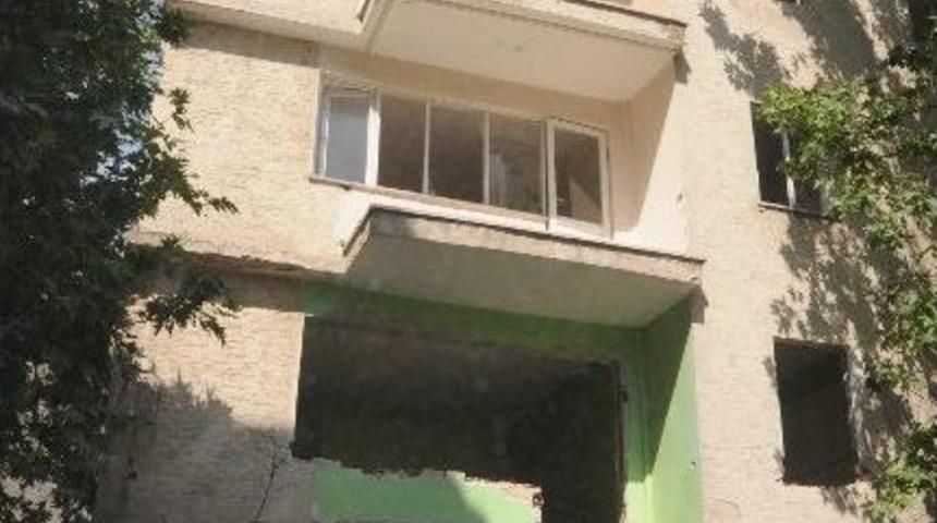 Mahalleye Nefes Aldıran Yıkım