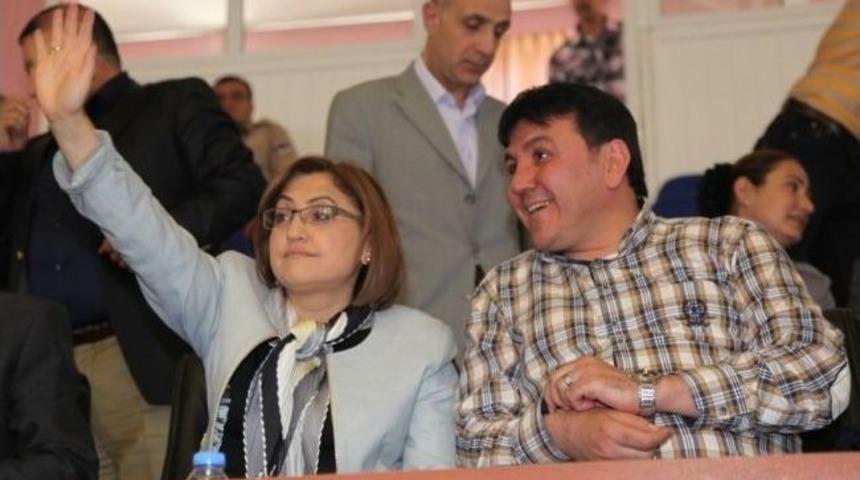 Fatma Şahin&rsquo;den Engelli Basketbolculara Destek