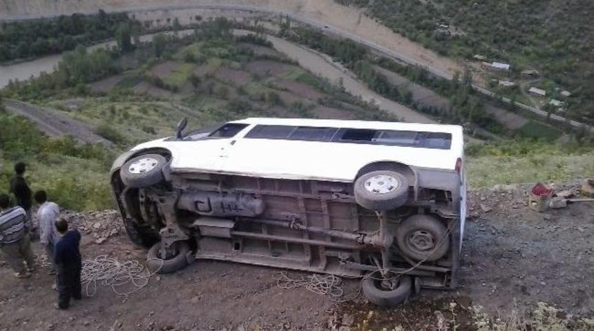 Yayla Yolunda Kaza: 10 Yaralı