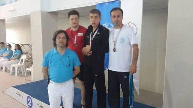 Nilüfer Belediyesi Görme Engelliler Spor Kulübü Madalyaya Doymuyor