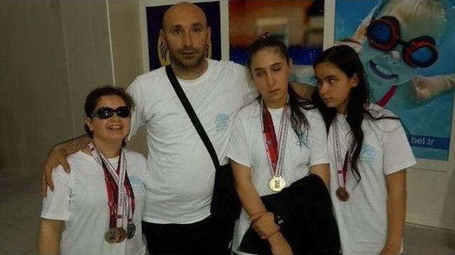 Nilüfer Belediyesi Görme Engelliler Spor Kulübü Madalyaya Doymuyor