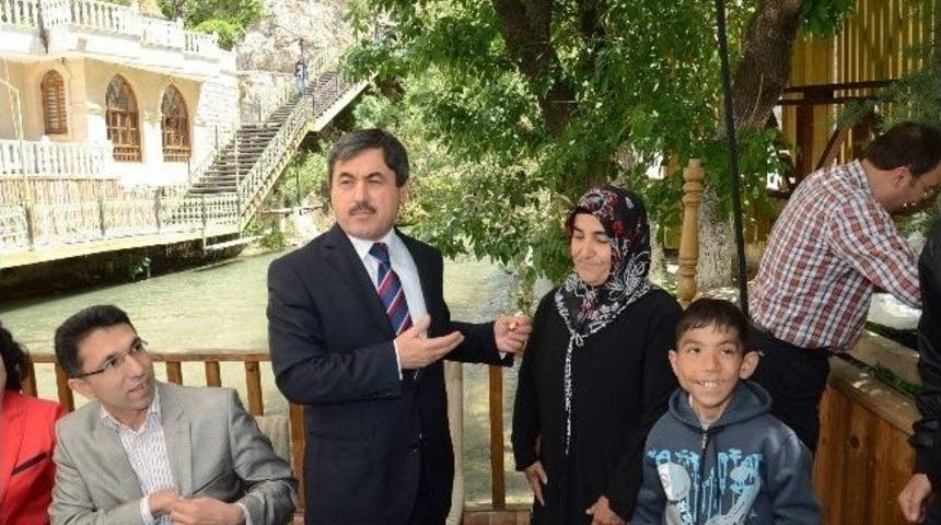 Darende’de Anneler Günü Kutlandı