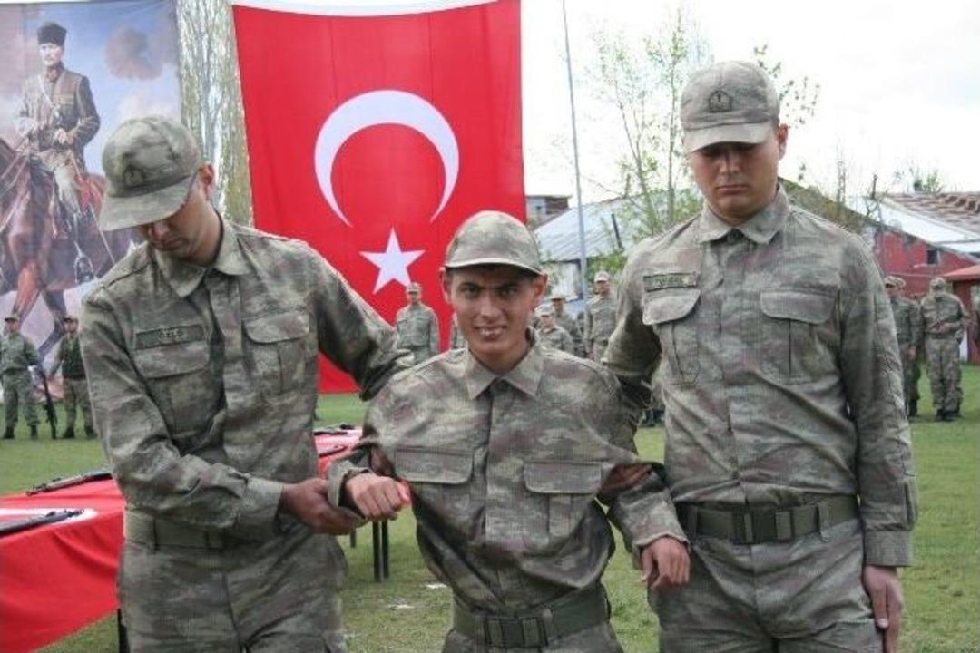 Kars&rsquo;ta Engellilerin Askerlik Sevinci