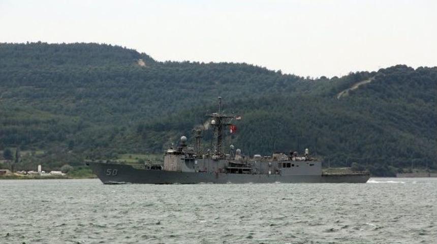 Abd Savaş Gemisi &Ccedil;anakkale Boğazından Ge&ccedil;ti