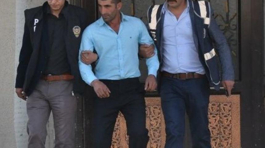 İstanbul&rsquo;da Cinayet İşleyen Şahıs Patnos&rsquo;ta Teslim Oldu