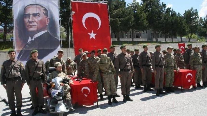 Yozgat&rsquo;ta 27 Engelli Bir G&uuml;n Askerlik Yaptı