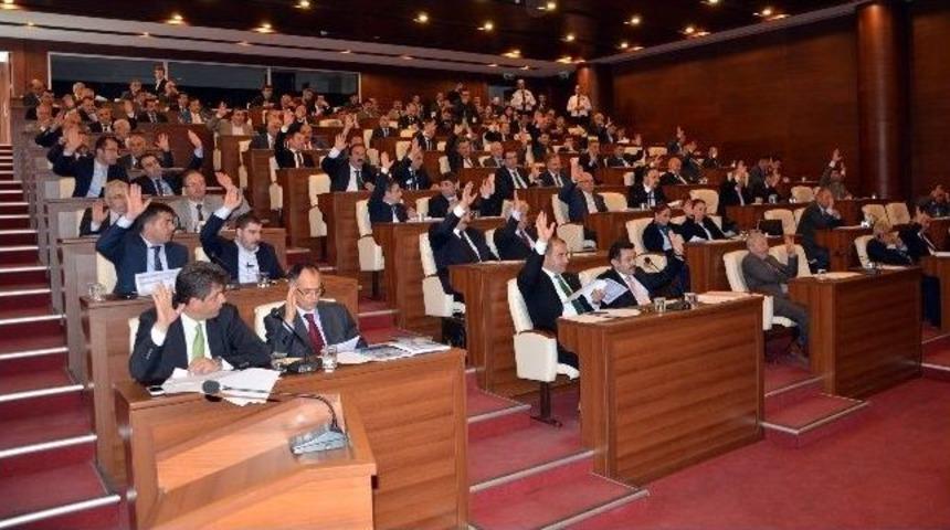Trabzon B&uuml;y&uuml;kşehir Belediye Meclisi Toplandı