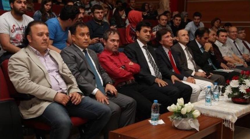 Pa&uuml;&rsquo;de "uygarlıkların Y&uuml;r&uuml;y&uuml;ş&uuml;nde Son Y&uuml;zyılımız Ve T&uuml;rkiye" Konferansı
