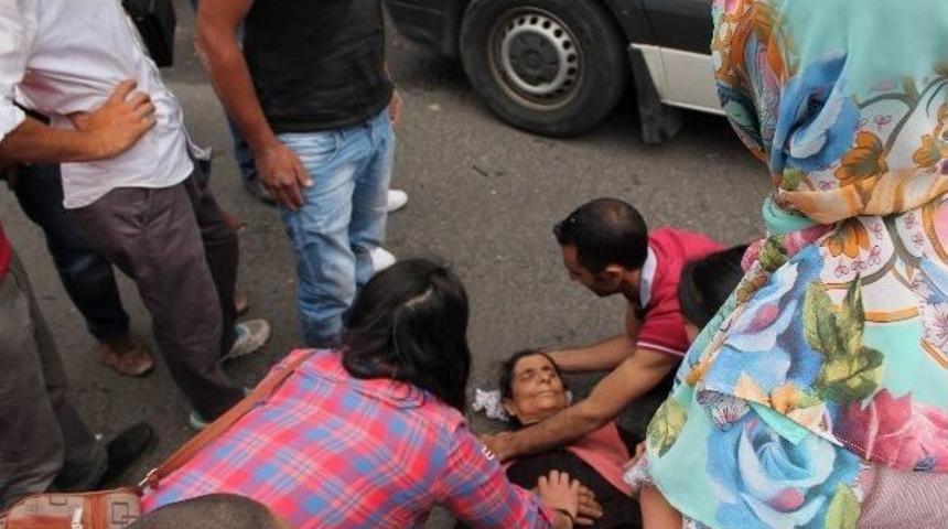 Ehliyetsiz S&uuml;r&uuml;c&uuml;, Yaşlı Kadını Hastanelik Etti