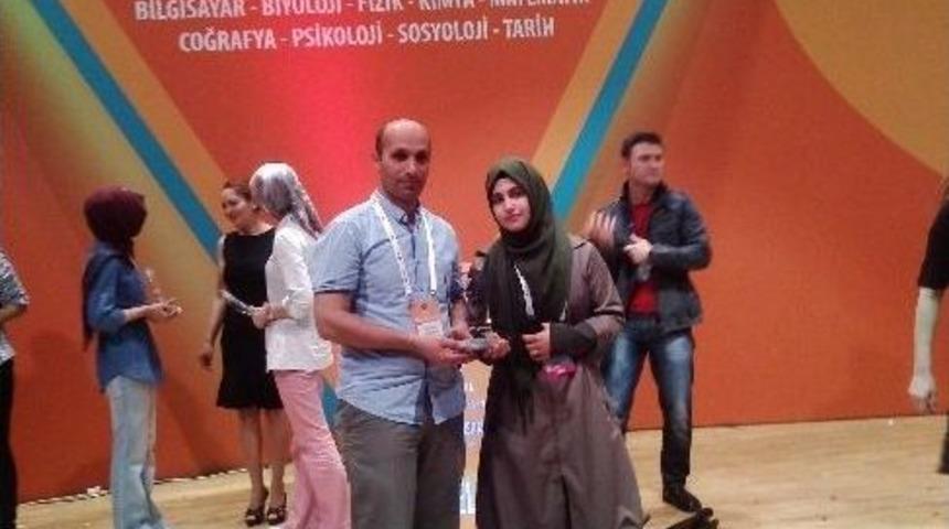 Karasu Anadolu &Ouml;ğretmen Lisesi T&uuml;rkiye Birincisi Oldu