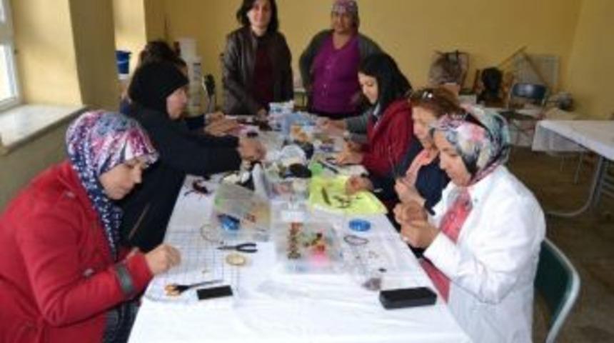 Kulu&rsquo;da Kurslar Devam Ediyor