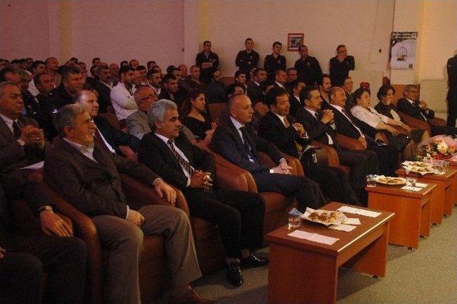 Parmaklıklar Ardında Tiyatro Galası 2