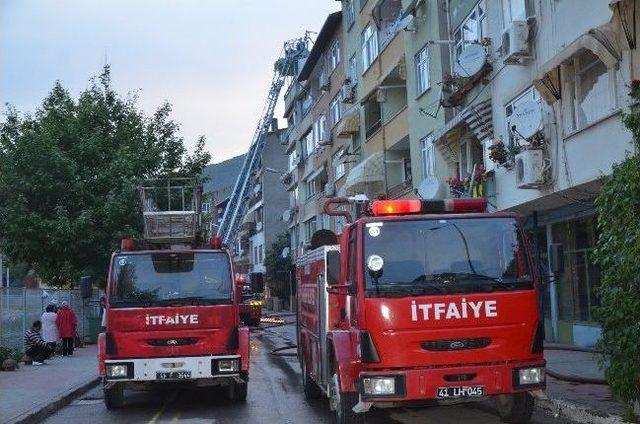 Kocaeli’nin Körfez İlçesi Hereke’de Çıkan Yangın Korkuttu