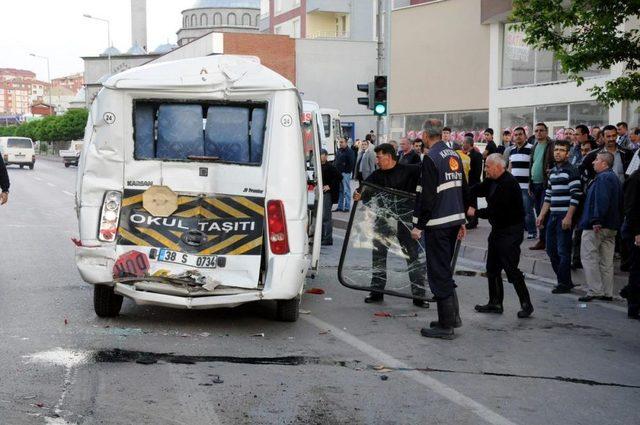 Kayseri'de Zincirleme Trafik Kazası