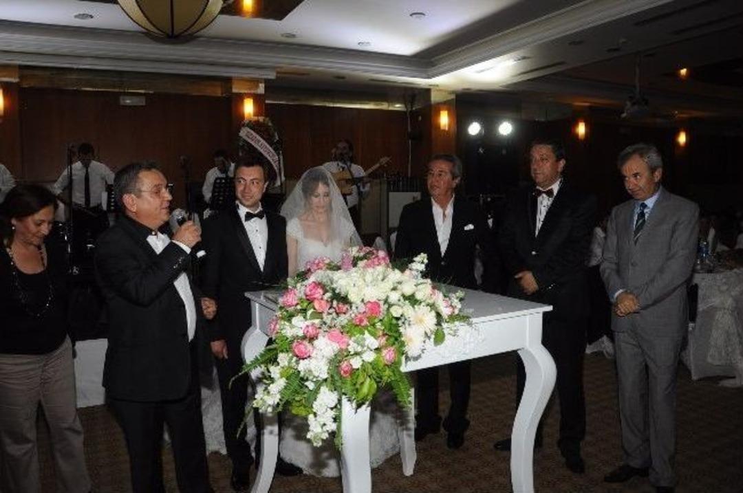 Başkan Kayalı, İlk Nikahını Kıydı