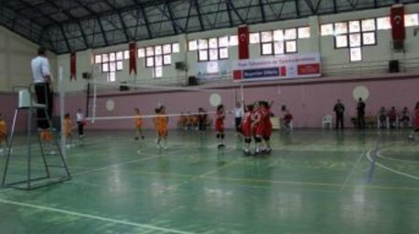 &Ccedil;hgm 2.voleybol Turnuvası
