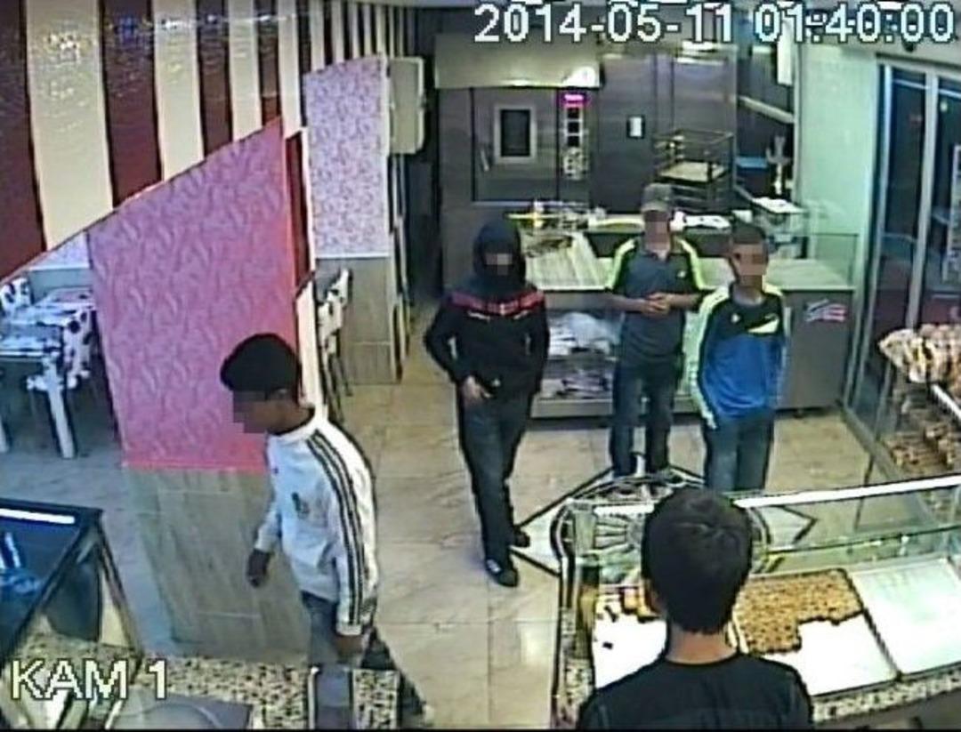 (&ouml;zel Haber) Bı&ccedil;aklı, Kar Maskeli &Ccedil;ocuklar Gasp Yaptı