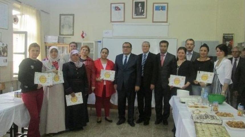 9 Veliye Aile Eğitimi Kursu Verildi