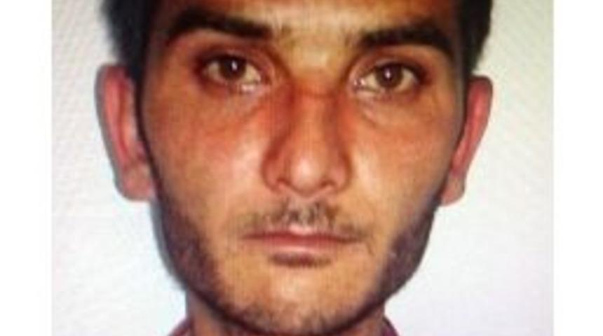 6 Su&ccedil;tan Aranan Zanlı Bilgisayar &Ccedil;alınca Yakalandı