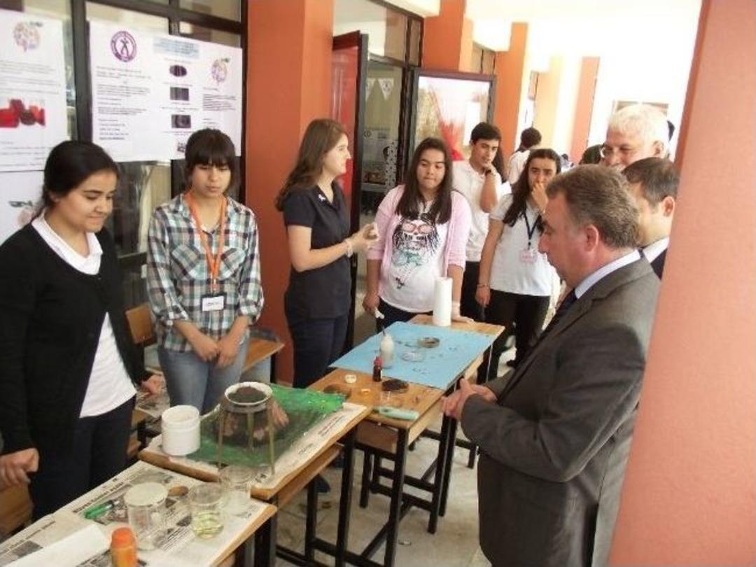 Kozan&rsquo;da Bilim Fuarı D&uuml;zenlendi