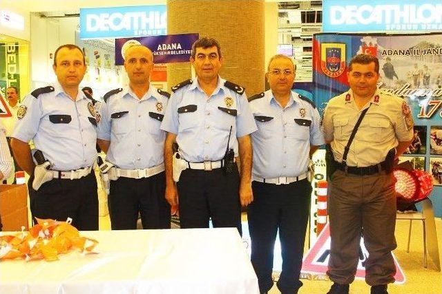 Adana Optimum’da Trafik Standı Kuruldu