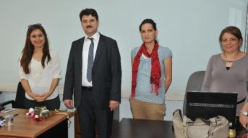 M&uuml;d&uuml;r Acar, Ebe Ve Hemşirelerin Haftasını Kutladı