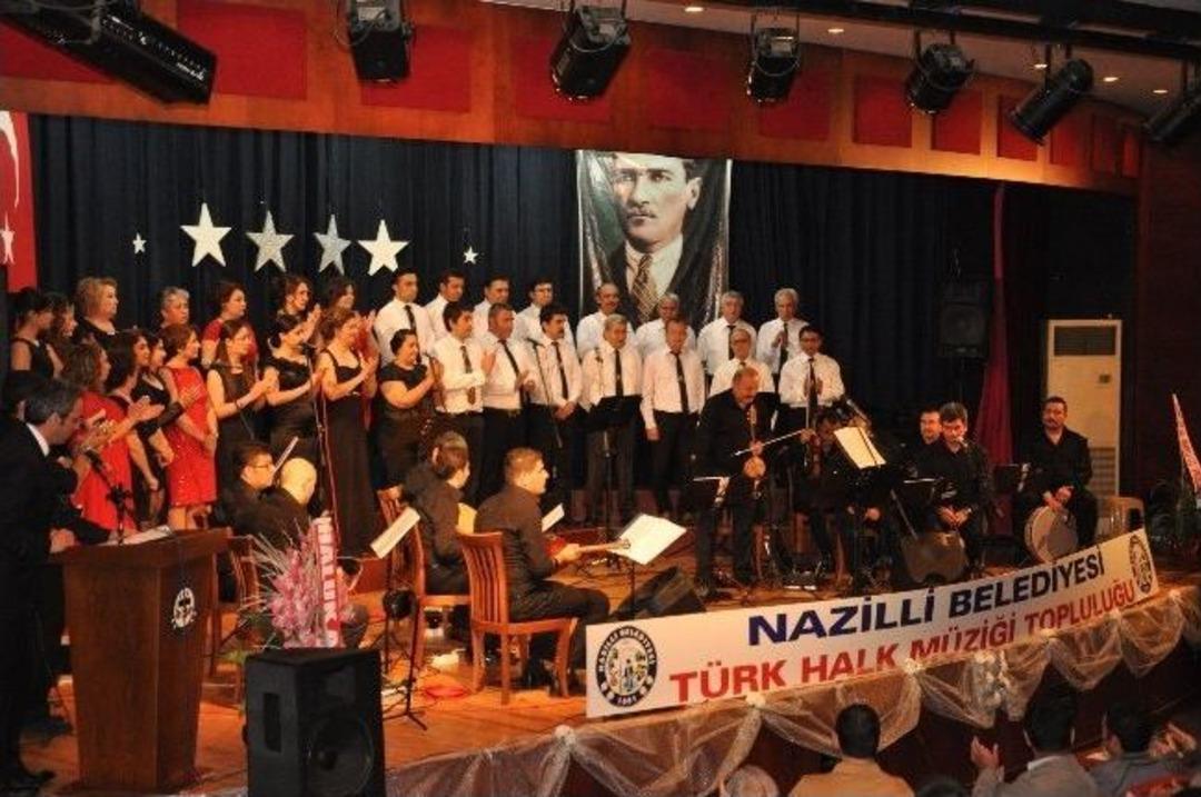 Sevda T&uuml;rk&uuml;leri Nazilli'de Y&uuml;rekleri Isıttı